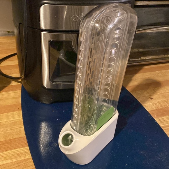 Prepara Herb Saver - Picture 2 of 5